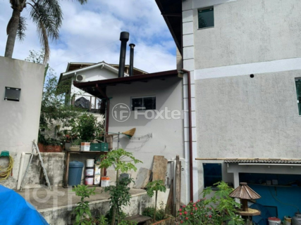Image 35 - 647550