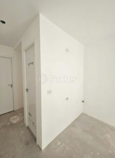 Image 23 - 648452