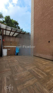 Image 31 - 648482
