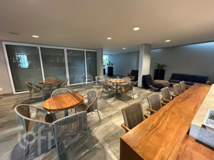 Image 21 - 650141