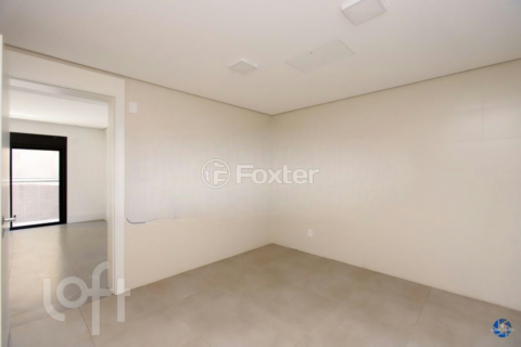 Image 39 - 650244
