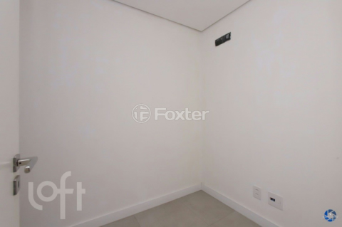 Image 41 - 650244