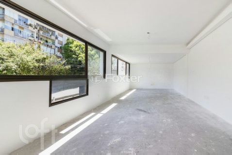 Image 1 - 654743