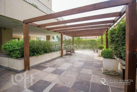 Image 30 - 655972