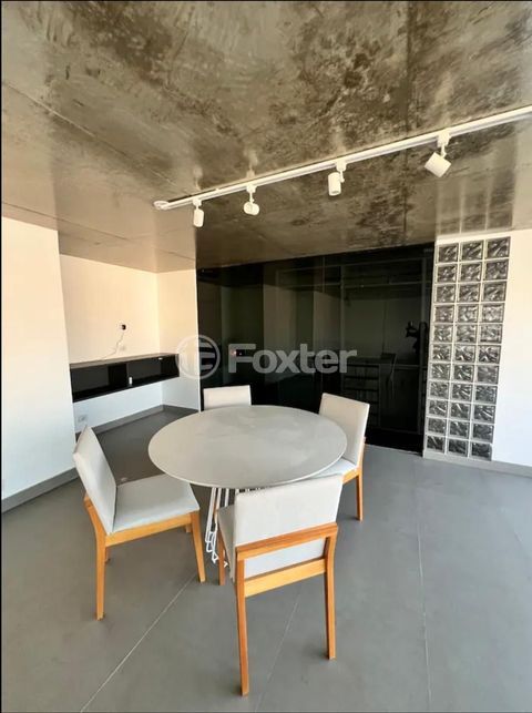 Image 21 - 656617