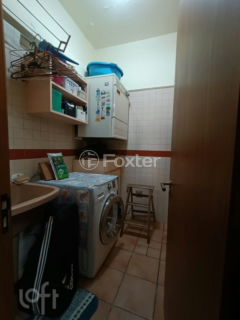 Image 44 - 656775
