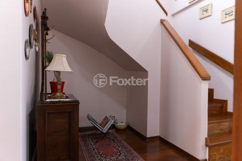 Image 32 - 657696