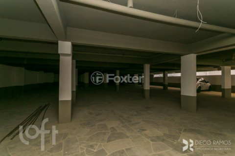 Image 33 - 658359
