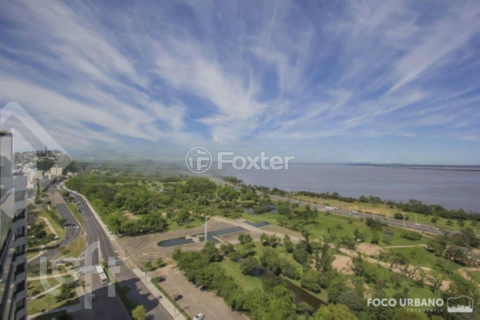 Image 30 - 658405