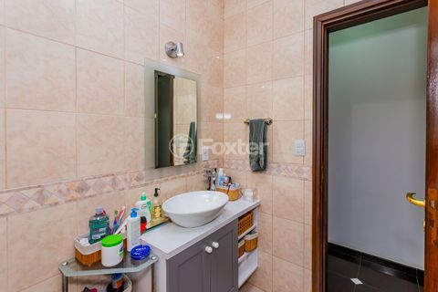 Image 37 - 699159