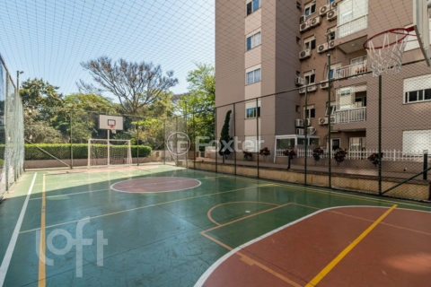Image 34 - 700327