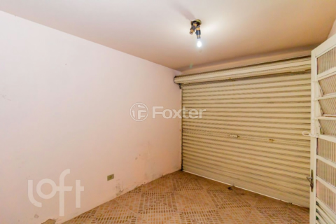 Image 39 - 700372