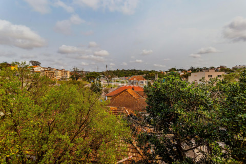 Image 26 - 700596