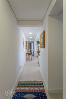 Image 22 - 702972