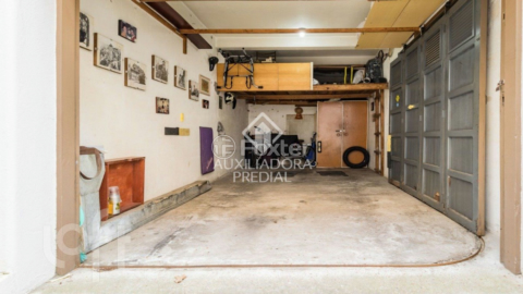 Image 35 - 703143