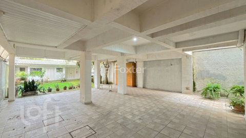 Image 30 - 704049
