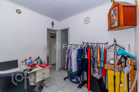 Image 31 - 704566
