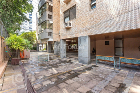 Image 31 - 705065