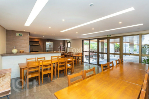 Image 34 - 705065