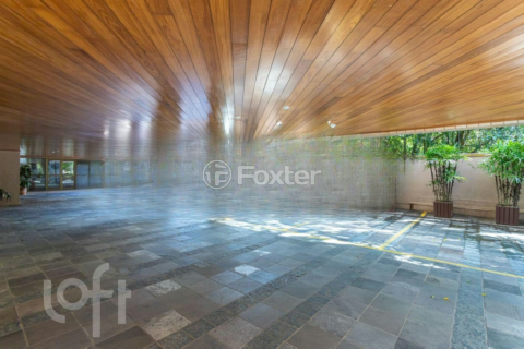 Image 39 - 705065