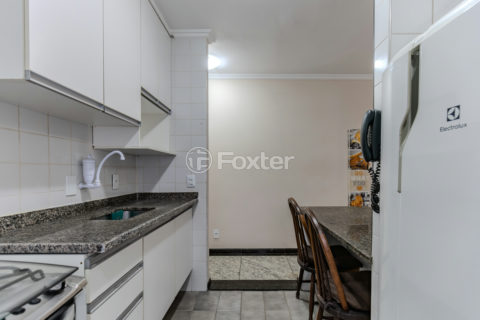 Image 10 - 705789