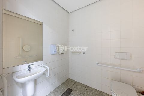 Image 33 - 726263