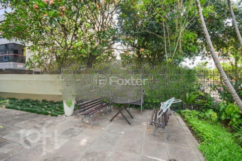 Image 30 - 729575