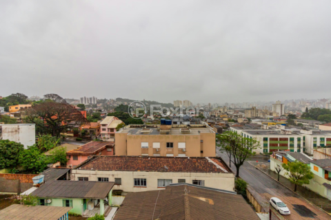 Image 34 - 731675