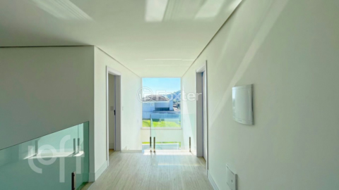Image 33 - 732928
