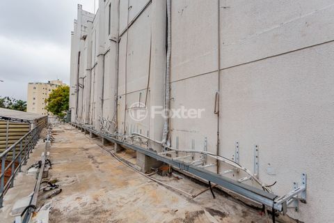 Image 39 - 735377