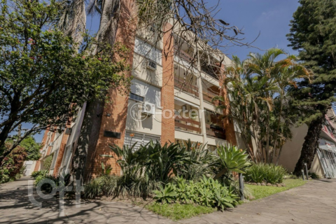 Image 33 - 735830