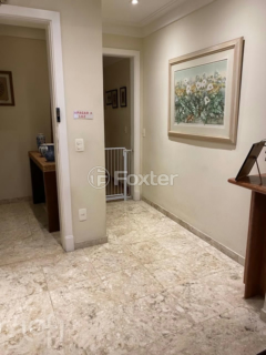Image 21 - 736588
