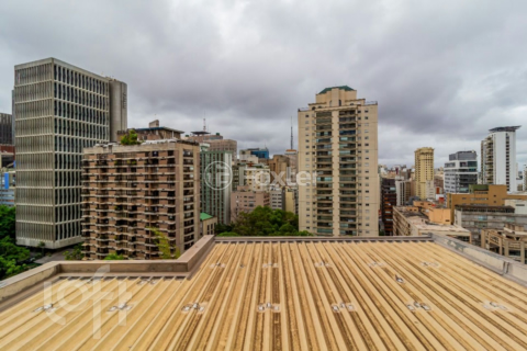 Image 22 - 736617