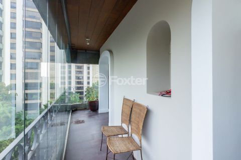 Image 47 - 736740