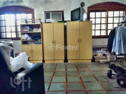 Image 33 - 737139