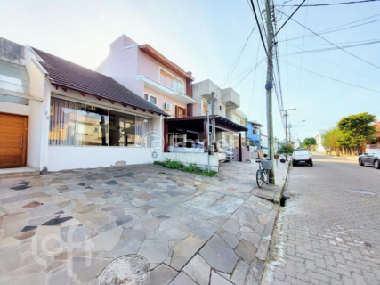 Image 32 - 737311