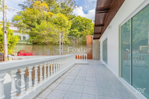 Image 50 - 737378