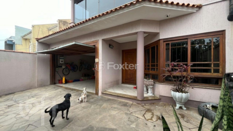 Image 33 - 744541