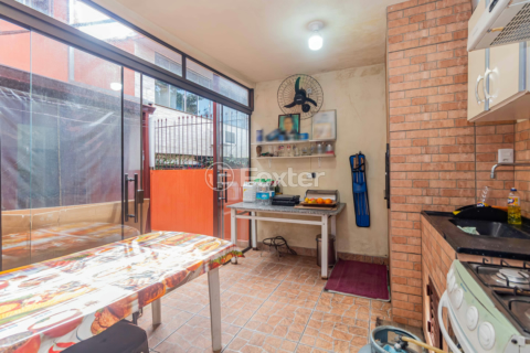 Image 34 - 745900