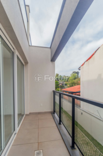 Image 32 - 747787