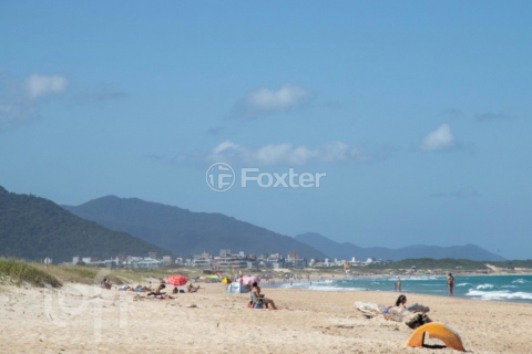 Image 56 - 748326