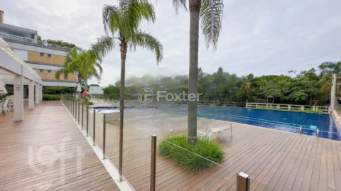 Image 63 - 748326