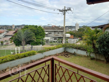 Image 28 - 748553