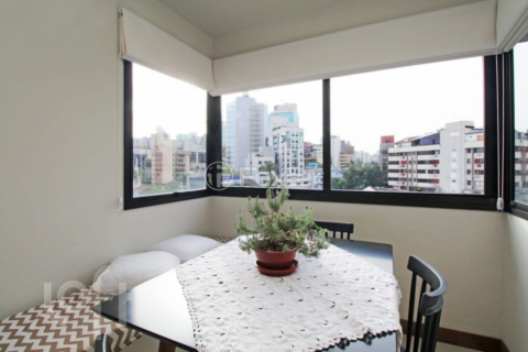Image 7 - 748778