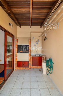 Image 30 - 749224