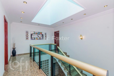 Image 73 - 749894