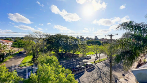 Image 32 - 750292