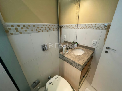 Image 35 - 750829