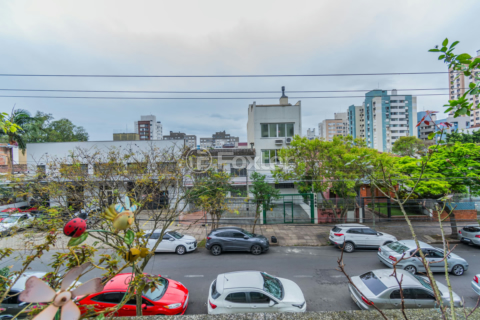 Image 21 - 752585
