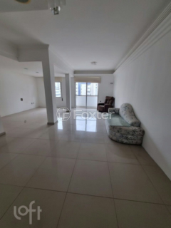 Image 32 - 754062